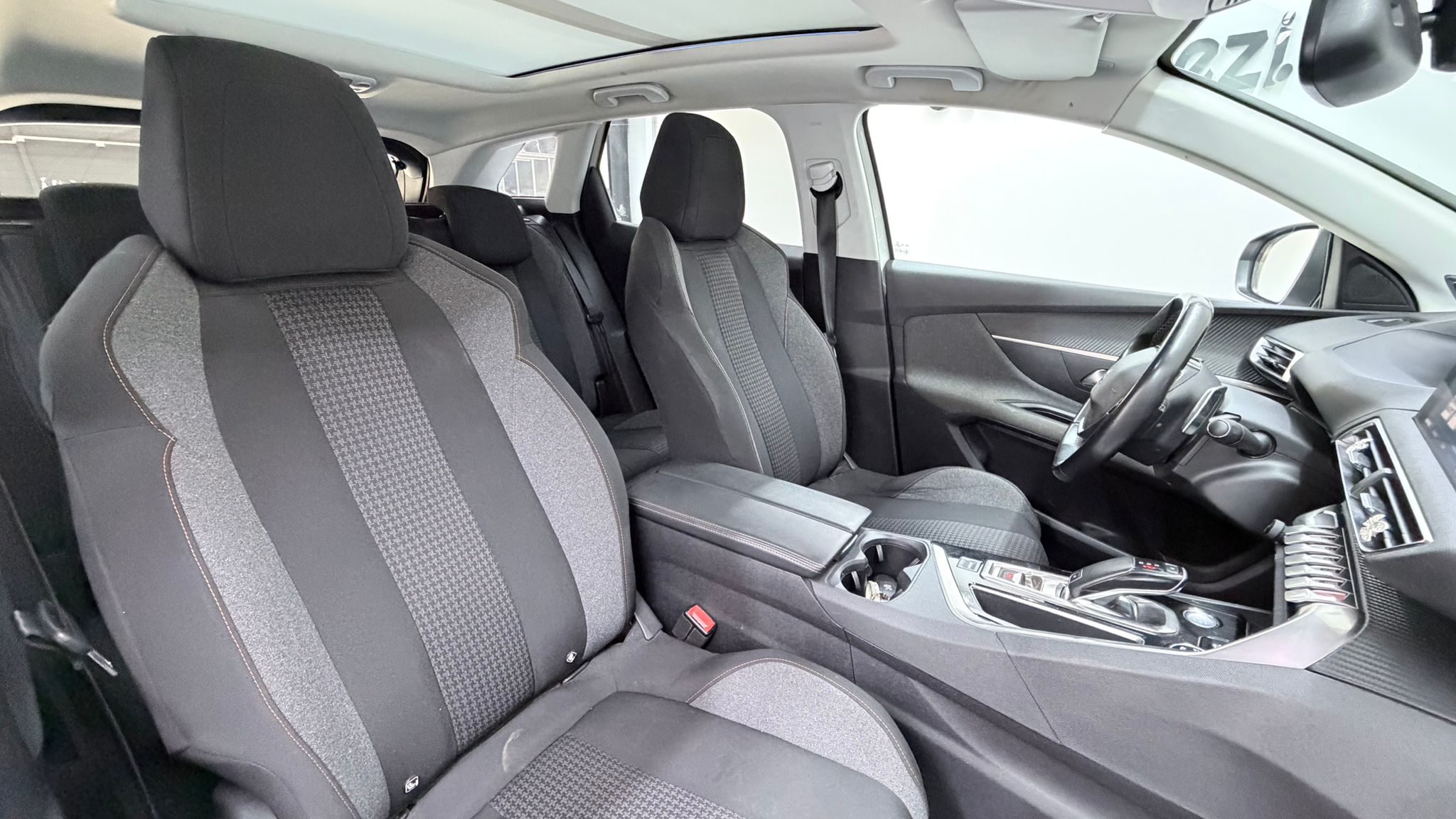 PEUGEOT 3008 22